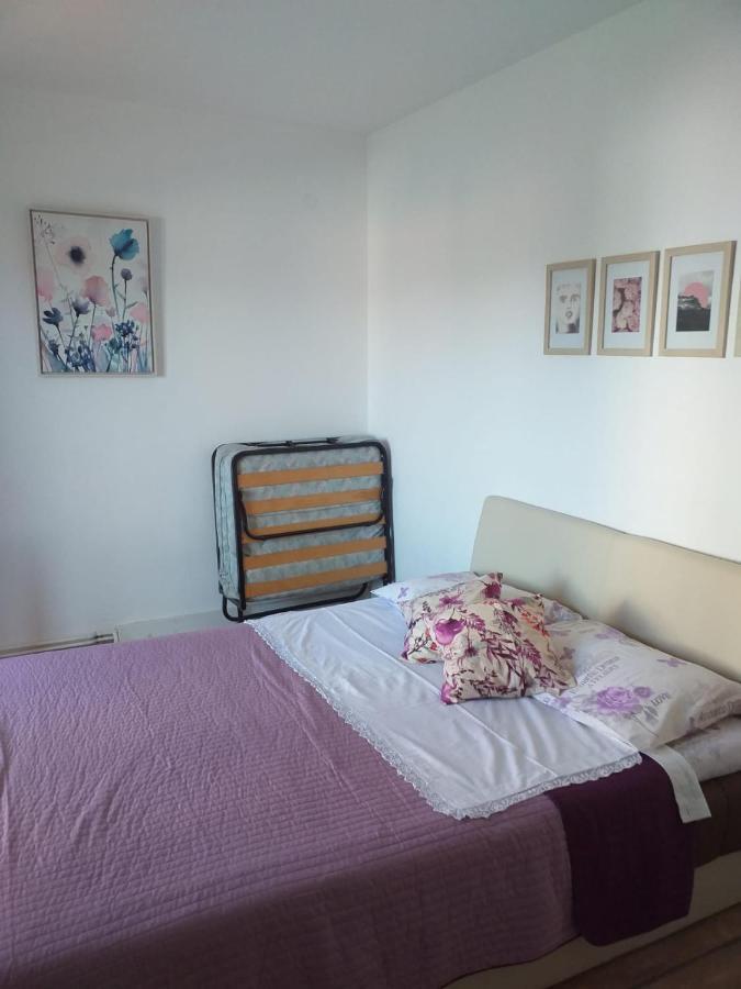 Apartmani Tina Jelsa  Exterior foto