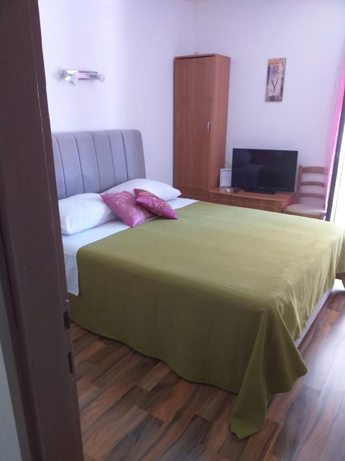 Apartmani Tina Jelsa  Exterior foto
